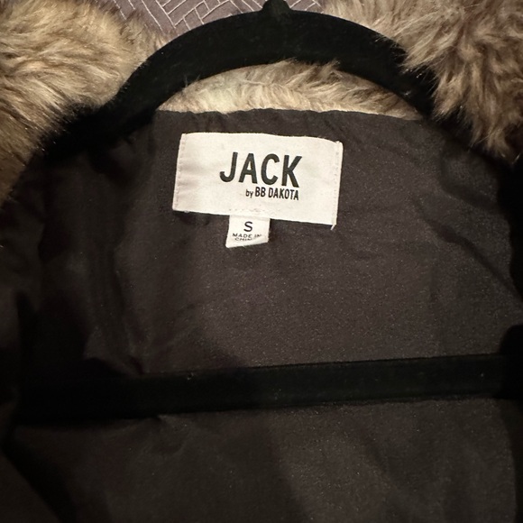 Jack Hey-Ya Vest - Picture 3 of 4